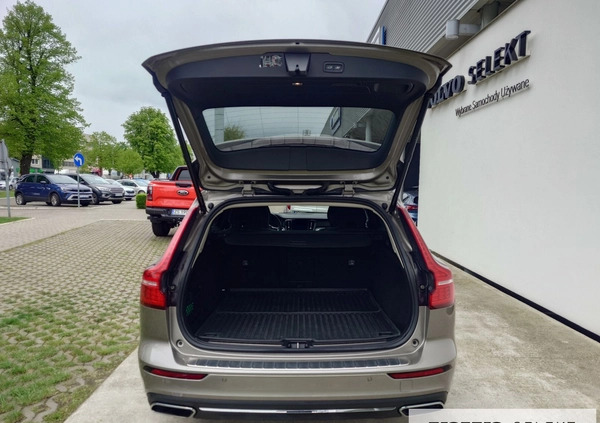 Volvo V60 cena 174900 przebieg: 92665, rok produkcji 2021 z Sulmierzyce małe 781